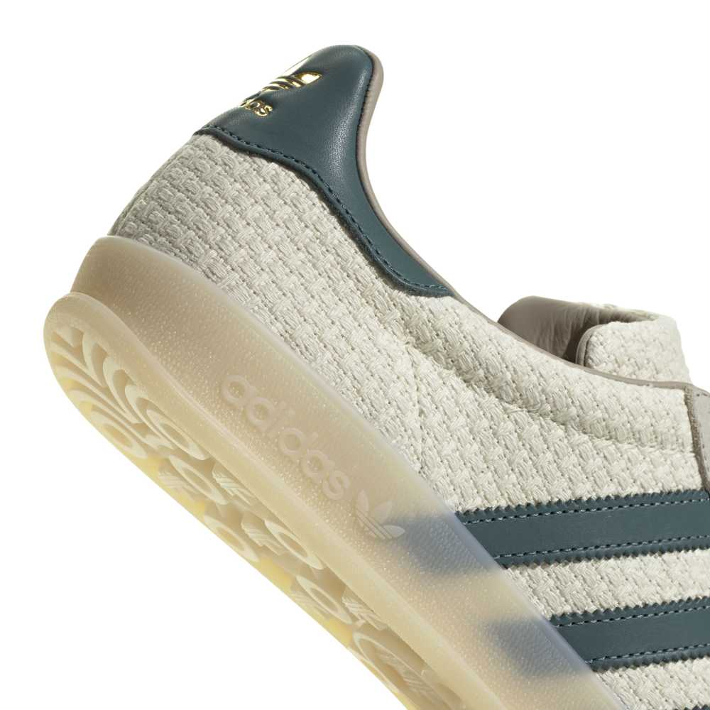 GAZELLE INDOOR