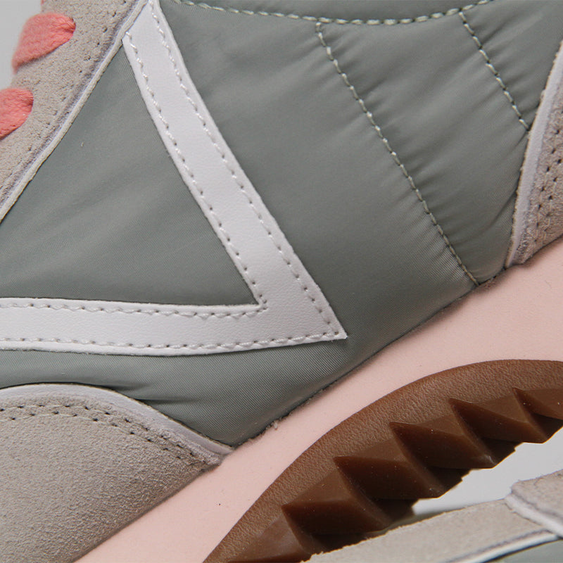 GUESS WOMEN SHOES Size 40 ROW311