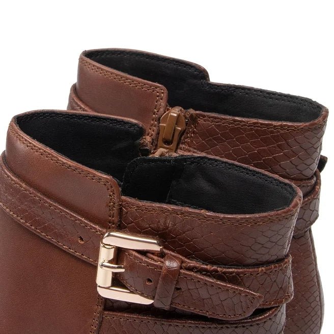 D FELICITY - Runner