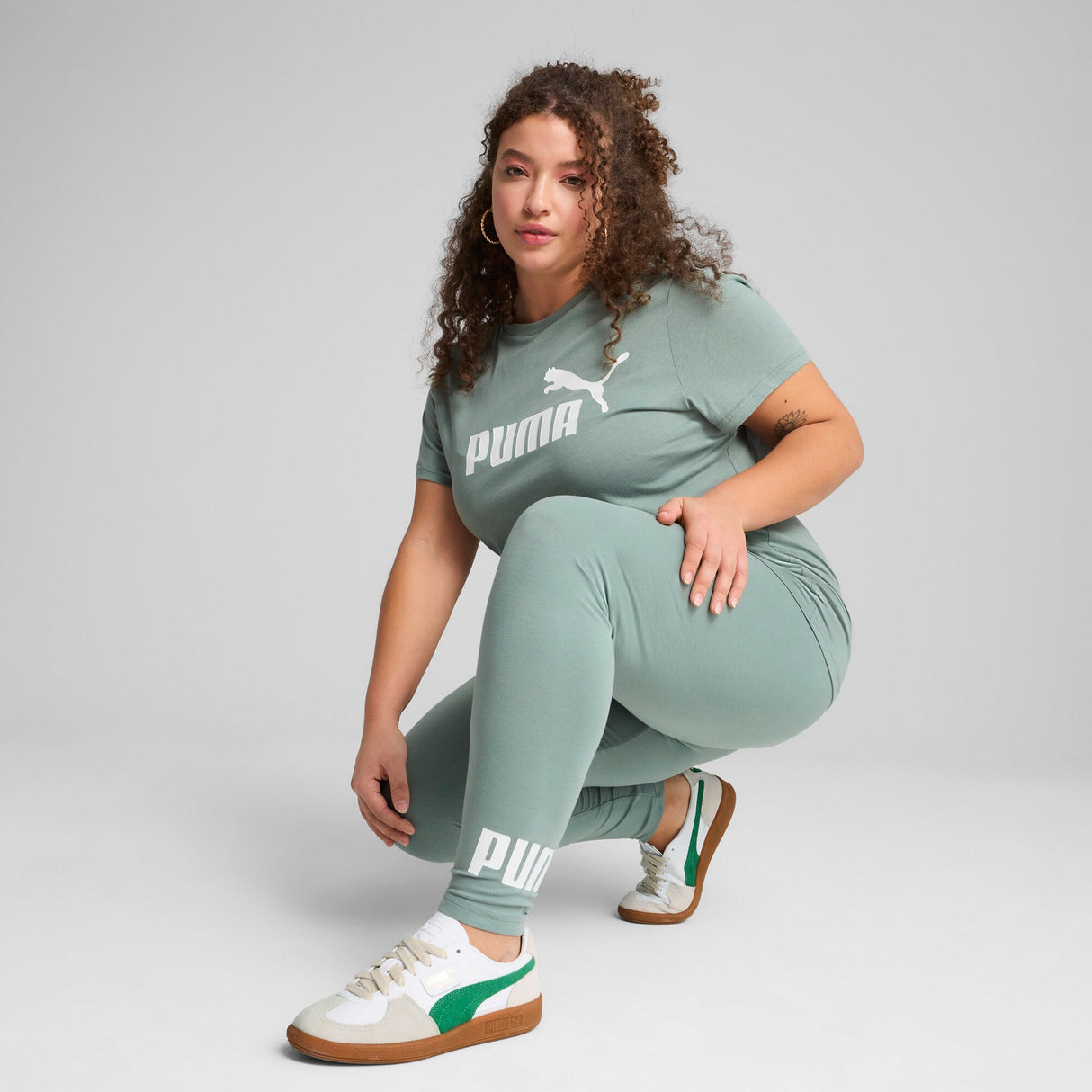 ESS No. 1 Logo Tee Women - Runner