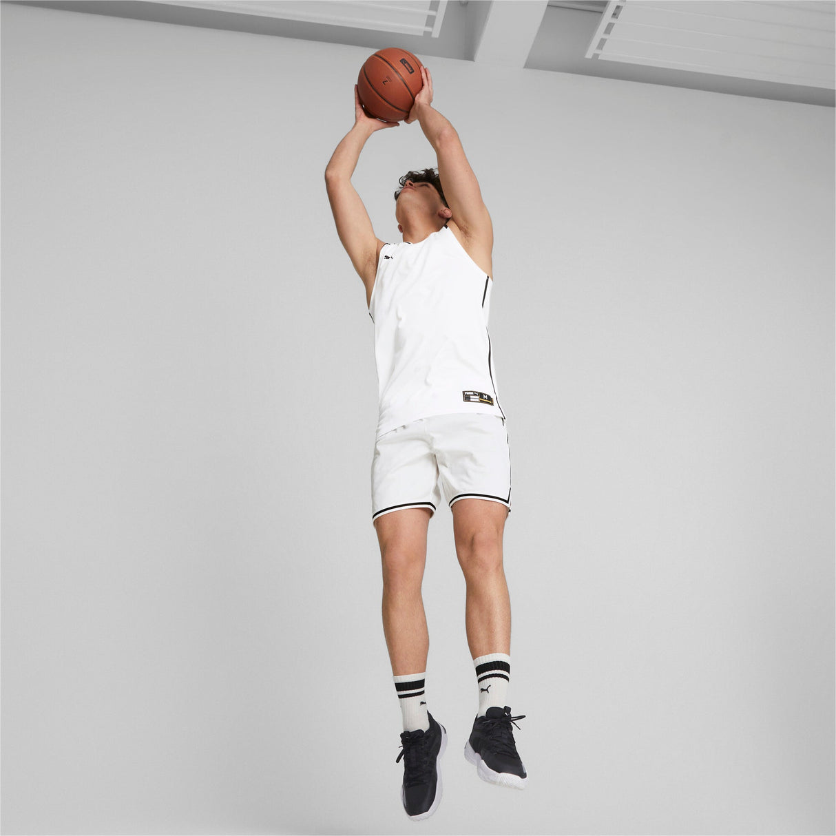 Hoops Team Game Shor - Runner