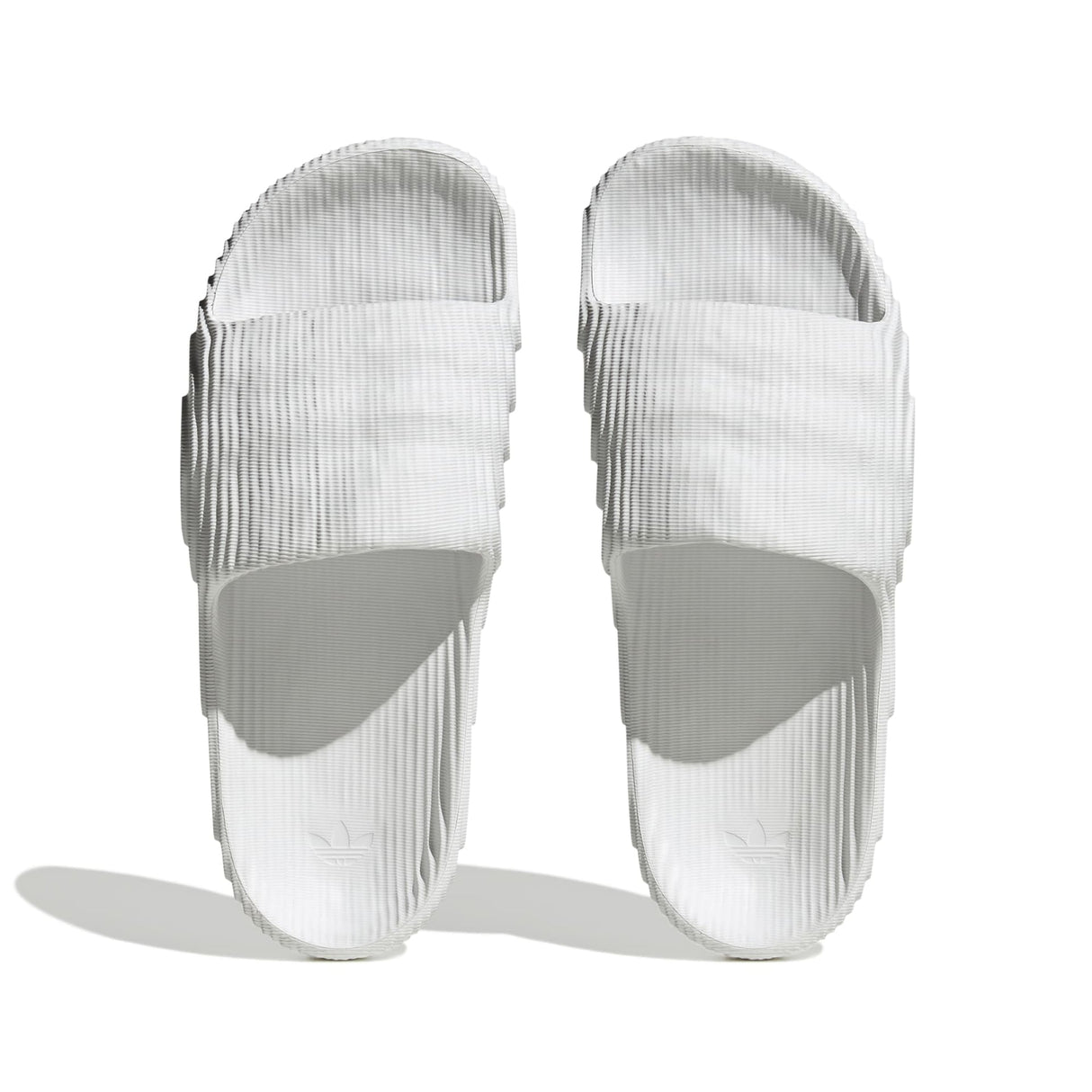 Island Club Adilette 22 Slides - Runner