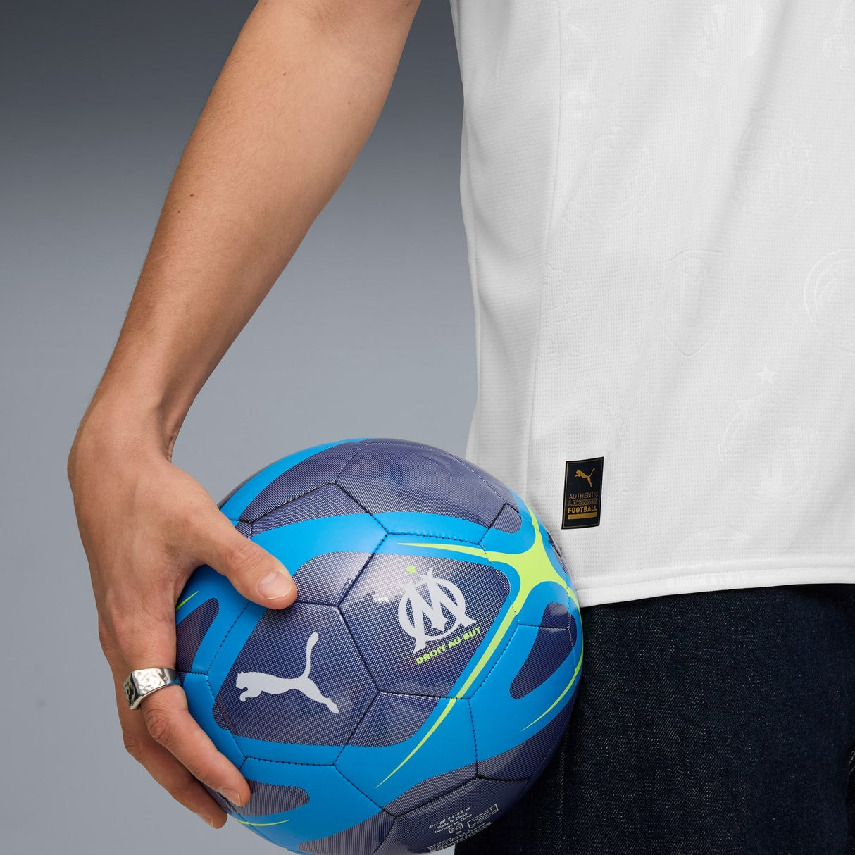 Olympique de Marseille 25/26 Home Jersey Men - Runner