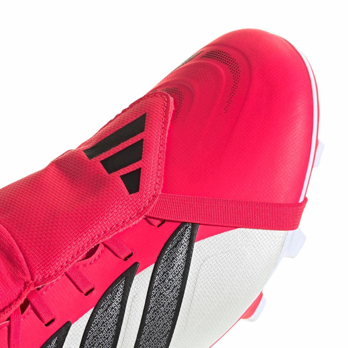 Predator Club Fold - Over Tongue Firm Ground/Multi Ground Football Boots - Runner