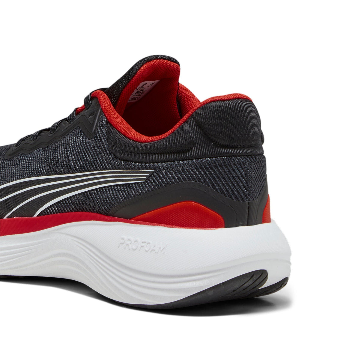 SCEND PRO ENGINEERED PUMA BLACK - PUMA RED - Runner