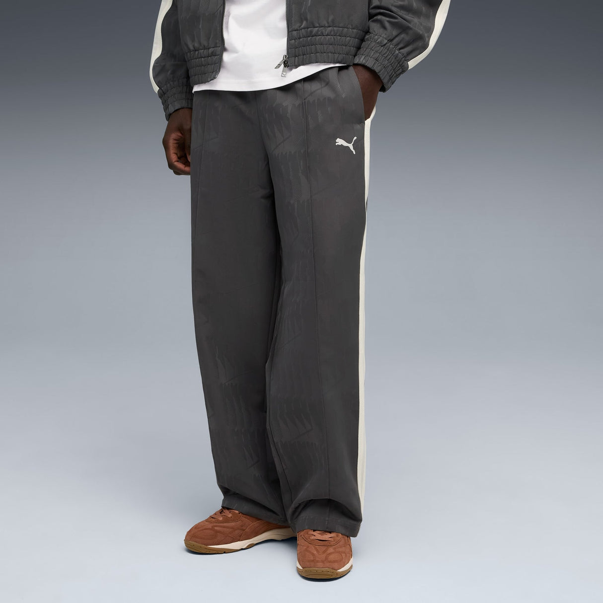 The NeverWorn VI T7 Track Pants Men - Runner