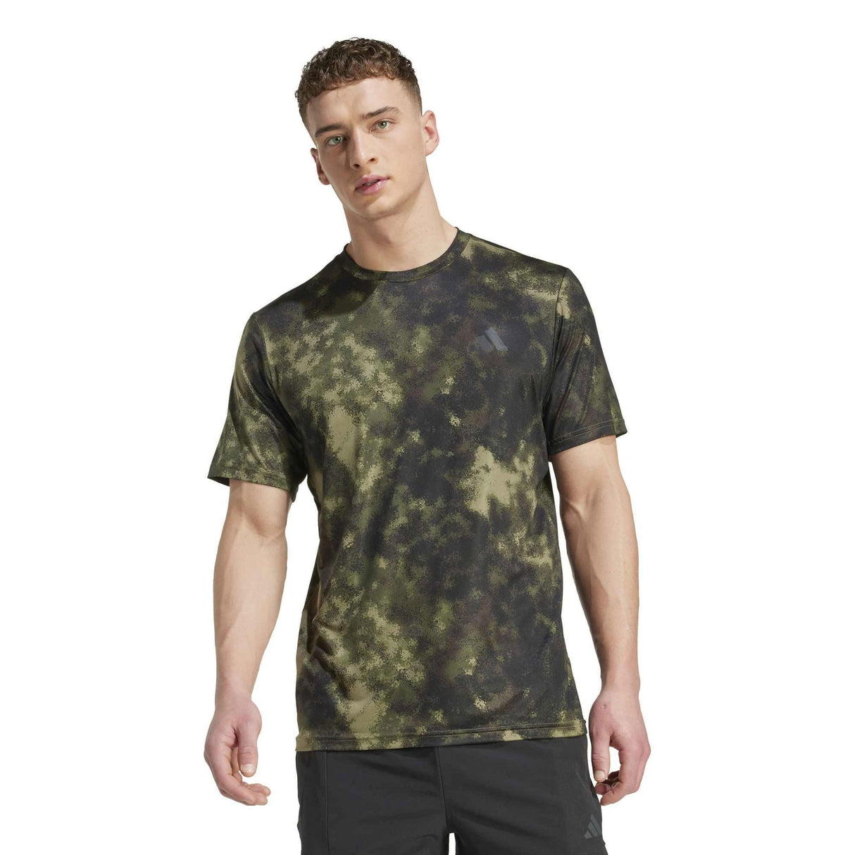 Train Essentials Seasonal All Over Print T-Shirt - Runner