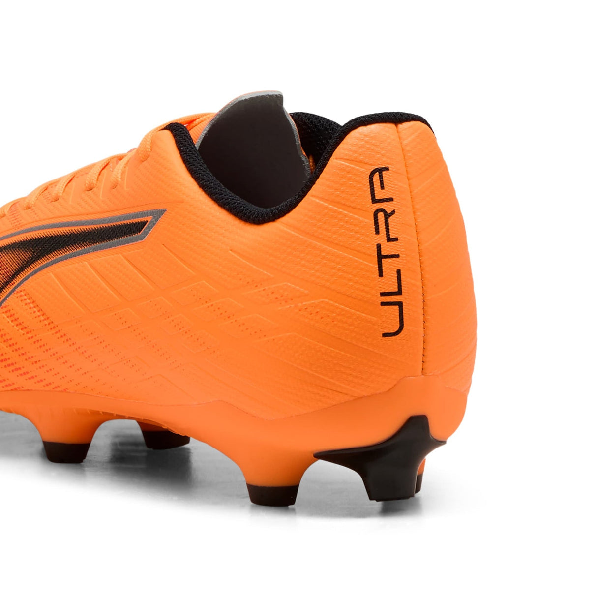 ULTRA 6 PLAY FG/AG Football Boots Men - Runner