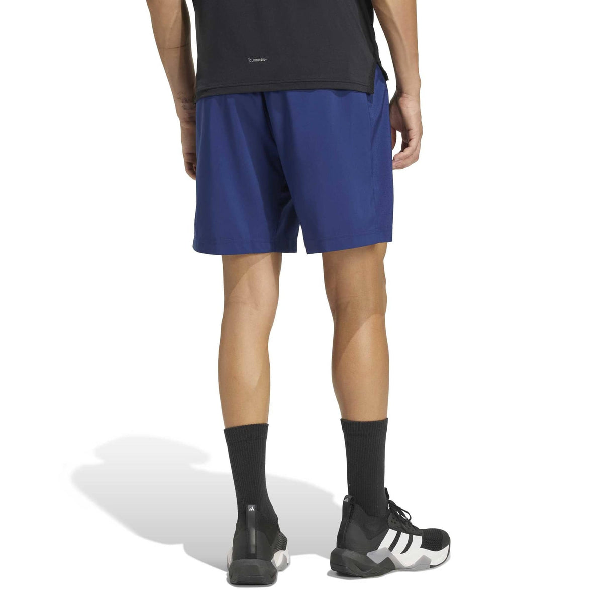 WORKOUT ESSENTIALS BASE WOVEN SHORT - Runner