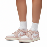 WMNSAIRJORDAN1LOW
