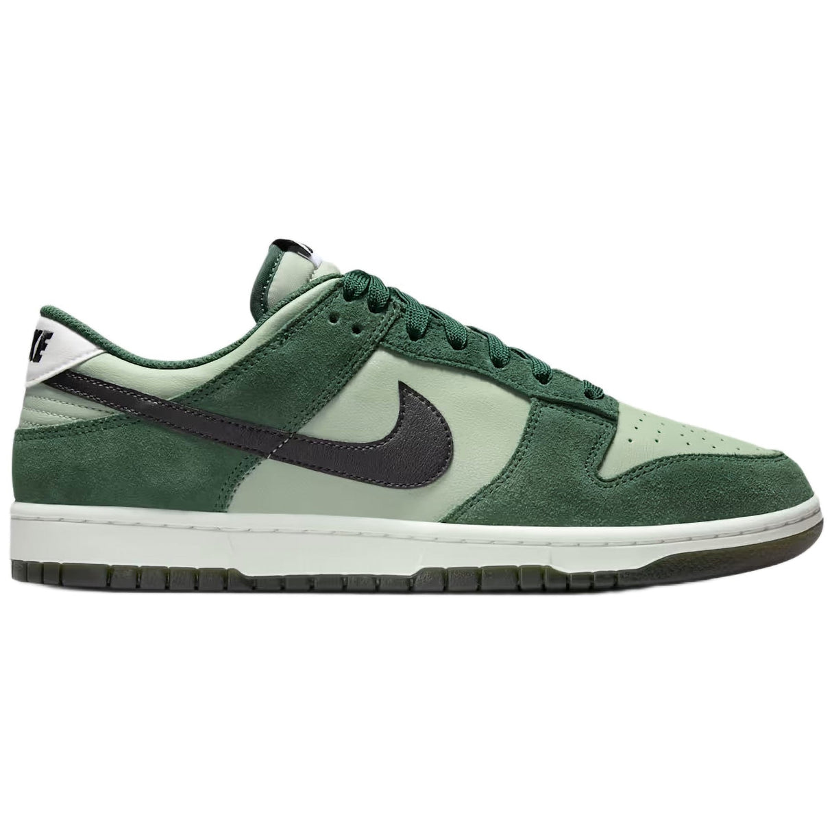 Nike Dunk Low Retro Se Ess+