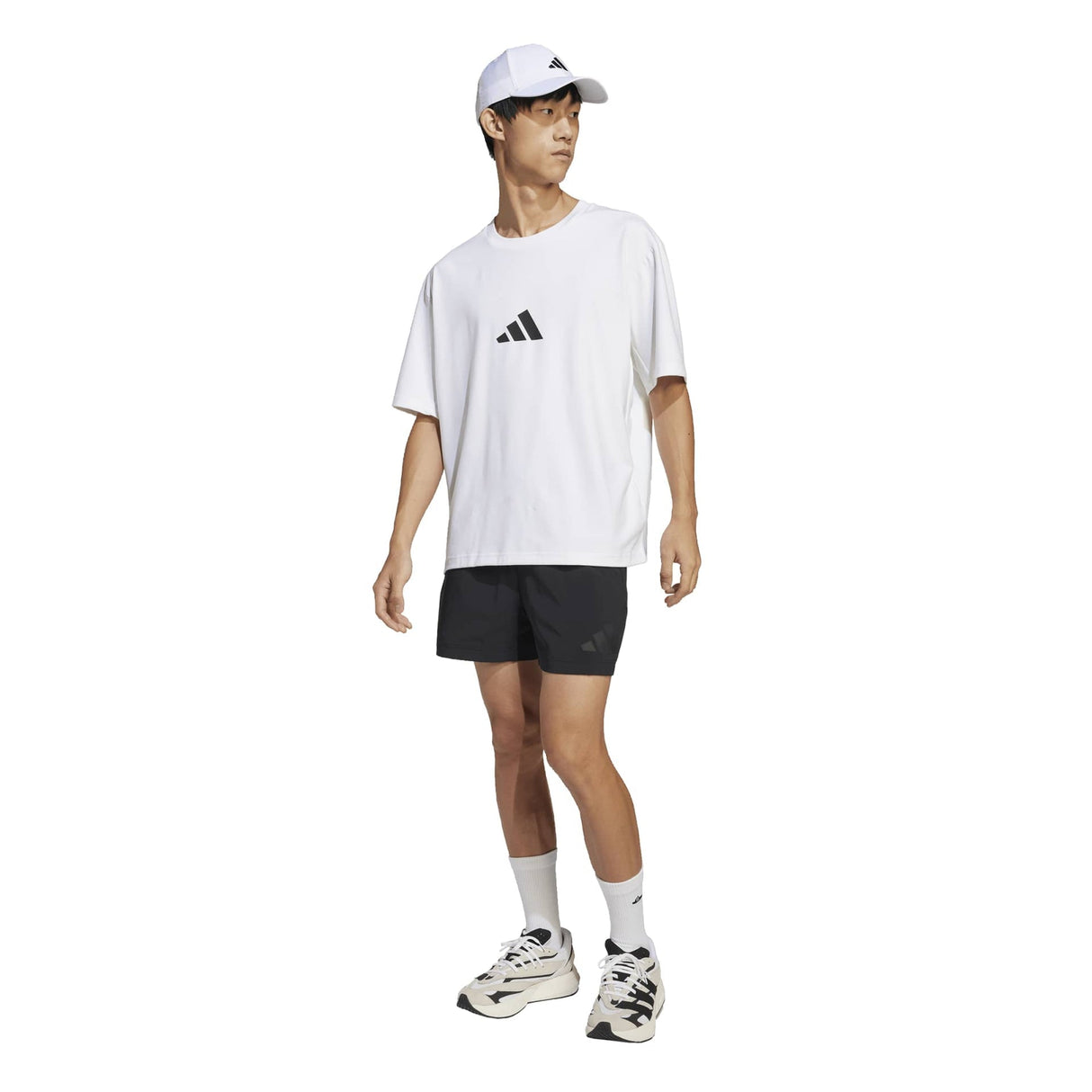 adidas Z.N.E. Loose - Fit T-Shirt - Runner