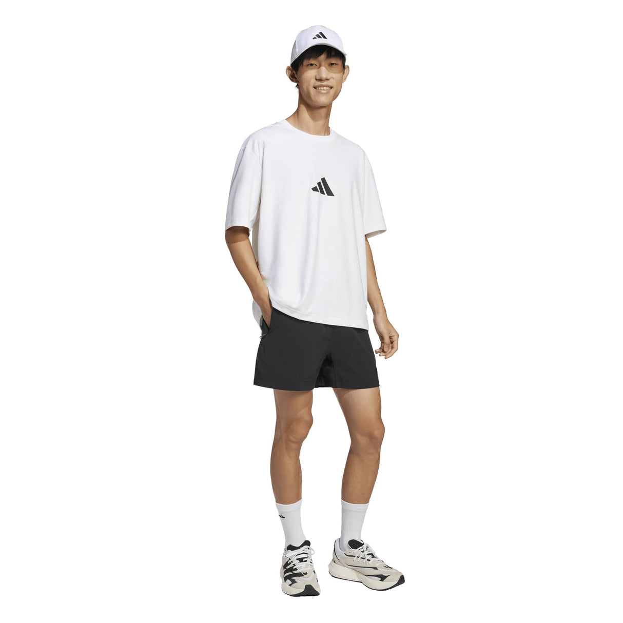 adidas Z.N.E. Loose - Fit T-Shirt - Runner