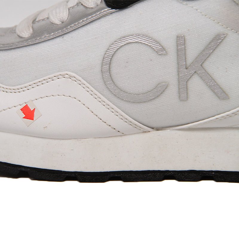 CALVIN KLEIN WOMEN SHOES Size 42 ROW39 - Runner