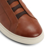 Carlson - Runner