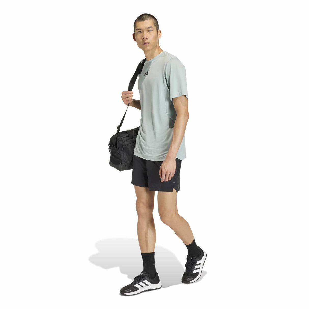 D4T ESSENTIALS T - SHIRT - Runner