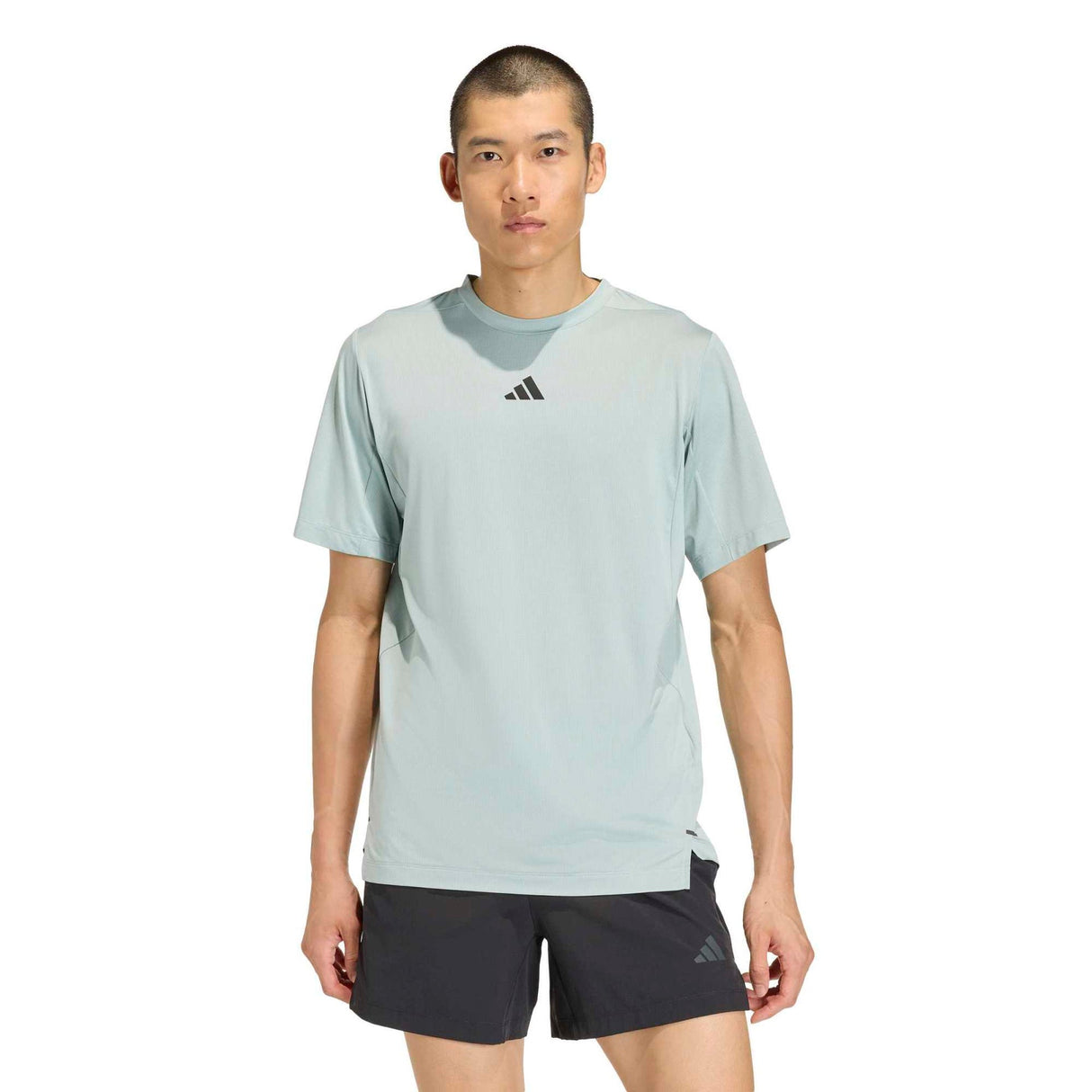 D4T ESSENTIALS T - SHIRT - Runner