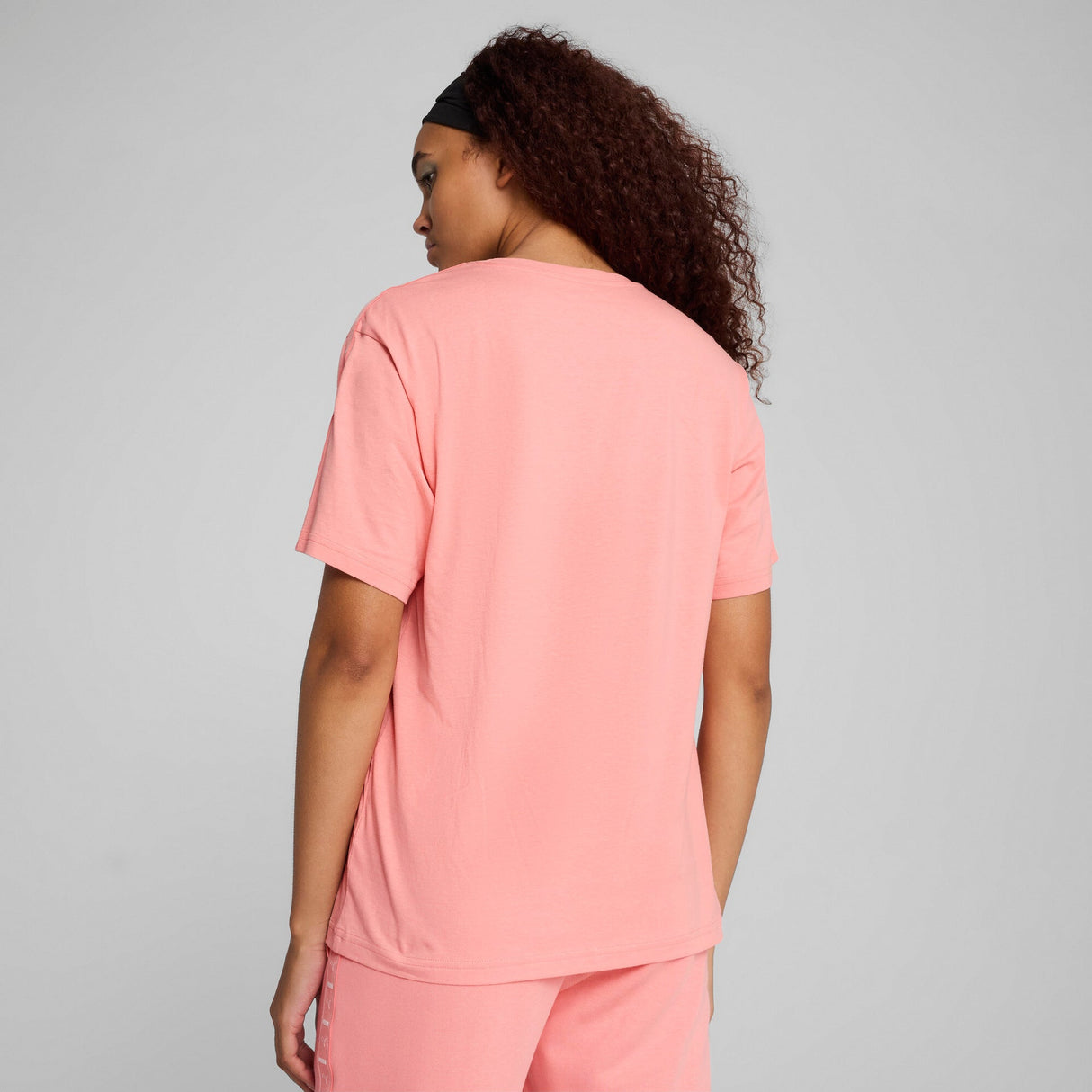 ESS TAPE Relaxed Tee - Runner