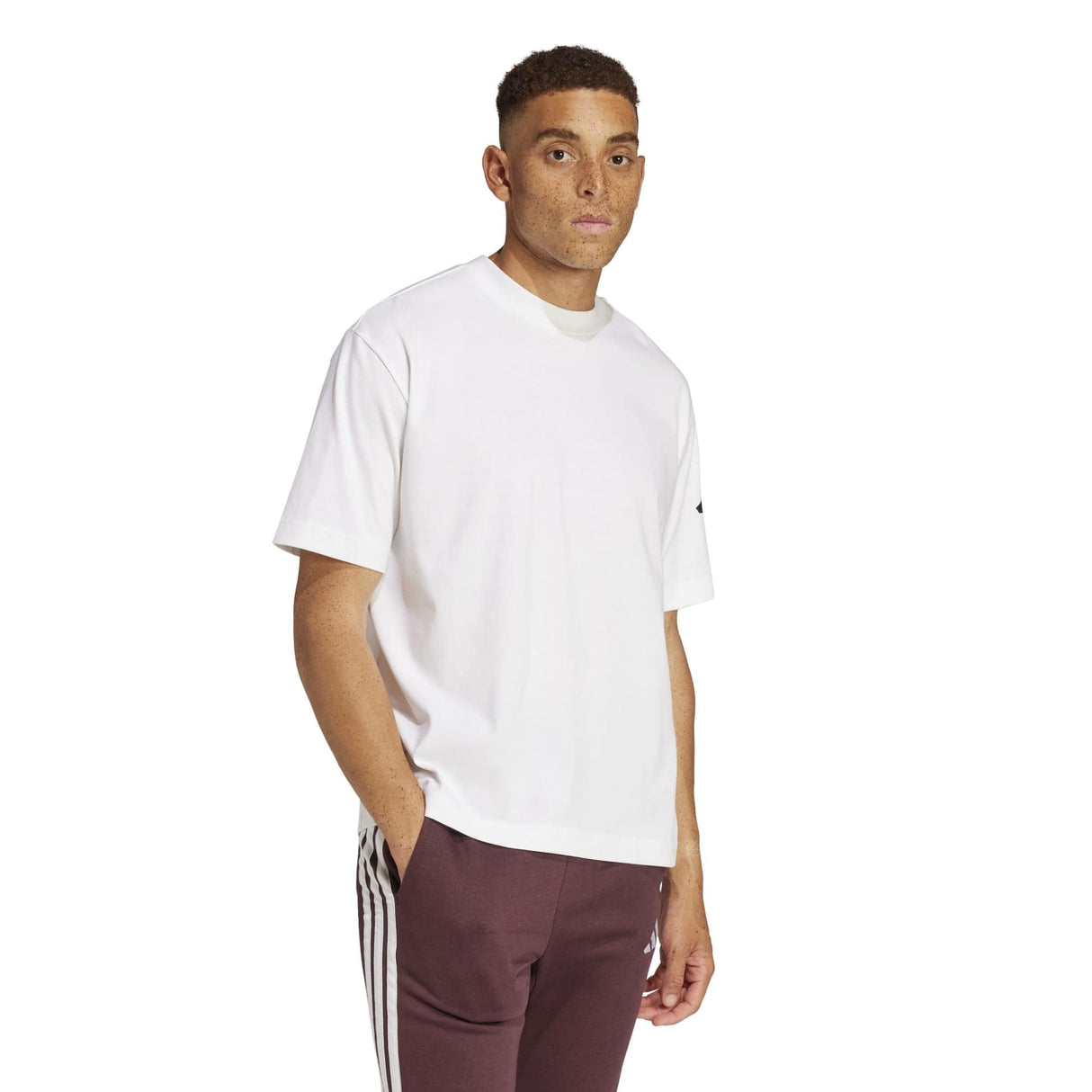 Essentials Loose Fit 3 Bar Logo T-Shirt - Runner