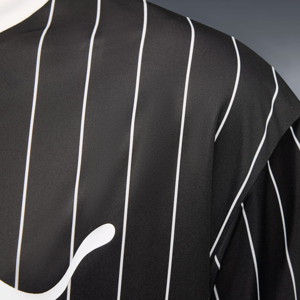 Essentials Striped Jersey Men - Runner
