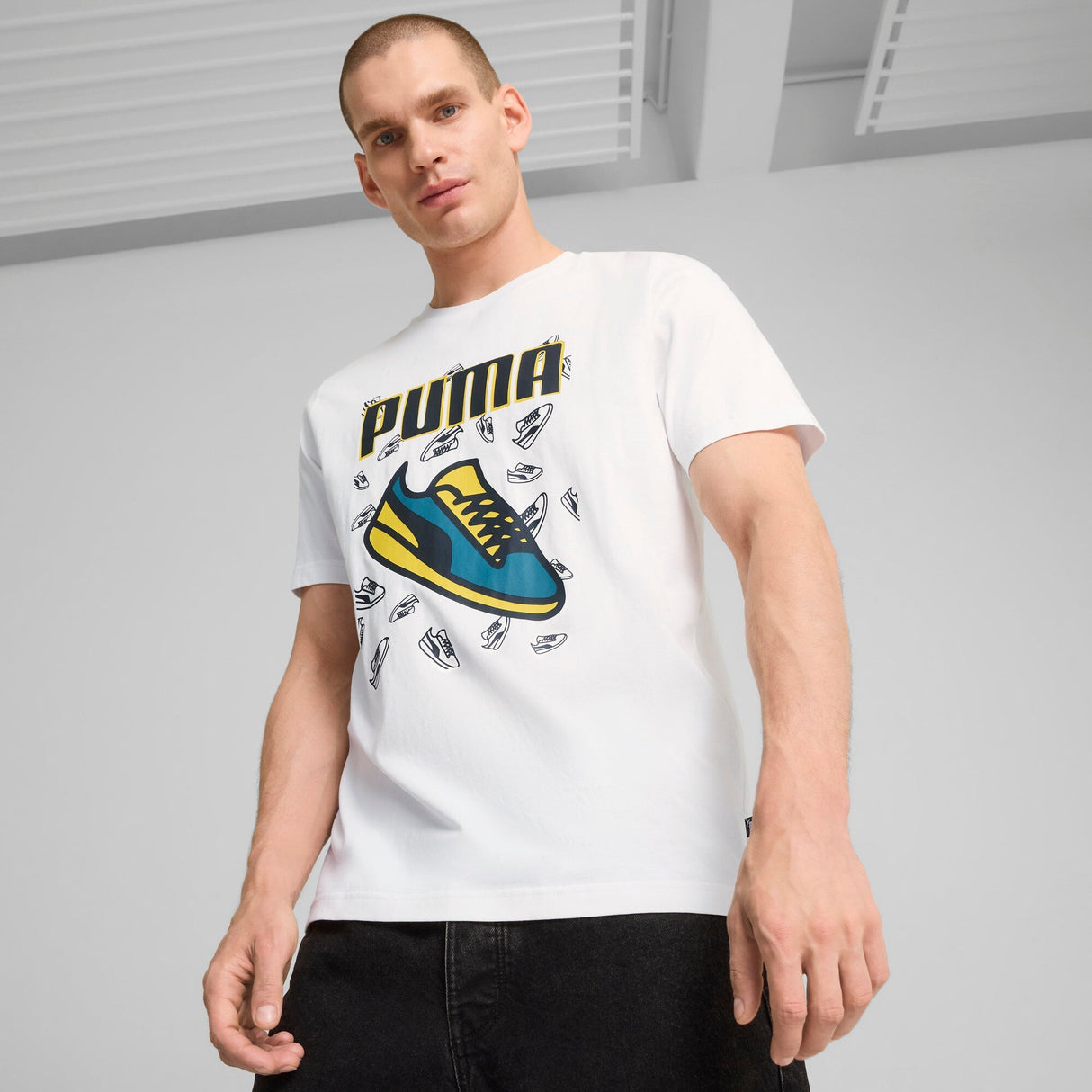 Graphics Sneaker Tee White - Runner