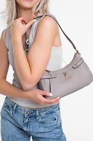 Guess Yesba Shoulder Bag GB557 - Runner