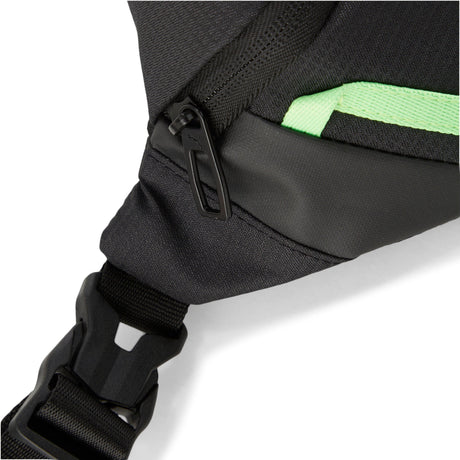Mercedes - AMG Petronas F1® Waist Bag - Runner