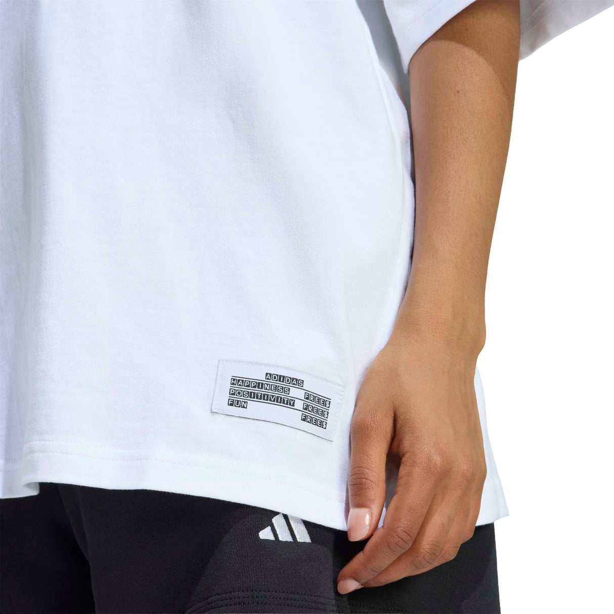 MINI EMBROIDERY OVERSIZED GRAPHIC T - SHIRT - Runner