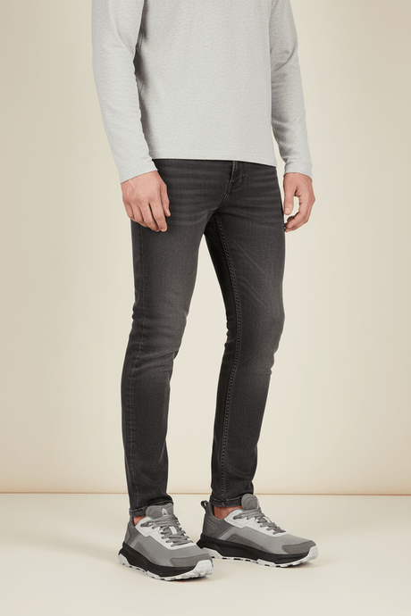Motion Ledge Low Lace Up Sneaker - Runner