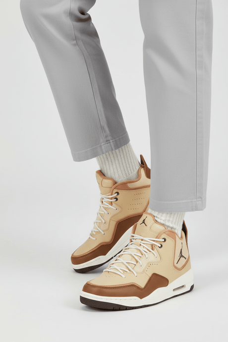 NIKE Jordan Courtside 23 Sesame NIM1 - Runner