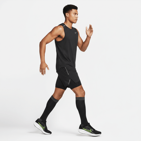 NIKEDOWNSHIFTER13 - Runner