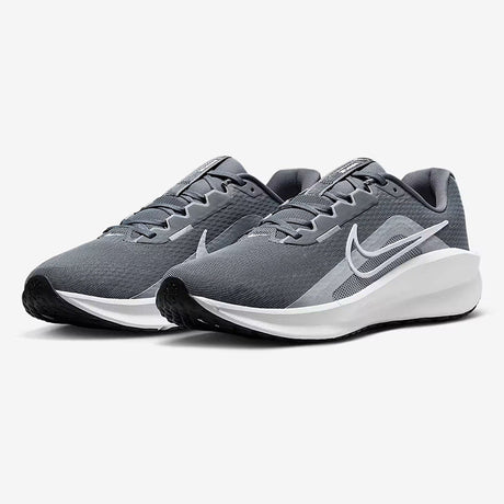 NIKEDOWNSHIFTER13 - Runner