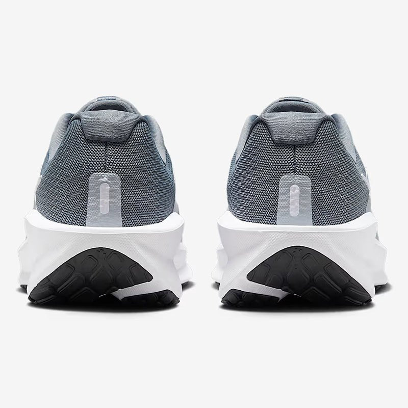 NIKEDOWNSHIFTER13 - Runner