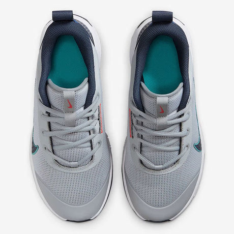 NIKEOMNIMULTI - COURTGS - Runner