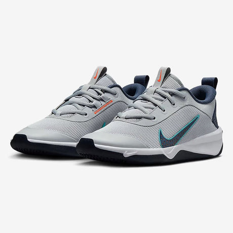 NIKEOMNIMULTI - COURTGS - Runner