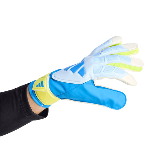 PREDATOR GOALKEEPER GLOVE TRAINING - Runner