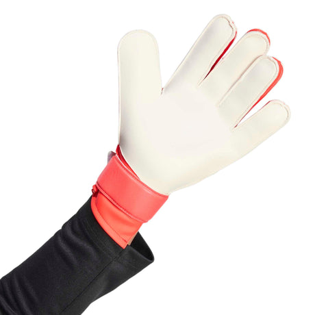 PREDATOR GOALKEEPER GLOVE TRAINING - Runner