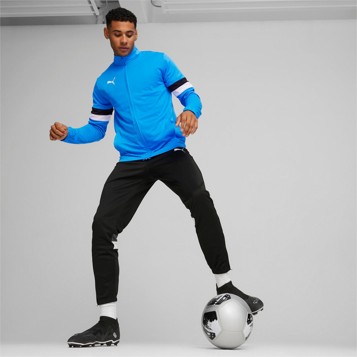 teamRISE Tracksuit - Runner