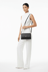 TOMMY HILFIGER MONOPLAY FLAP TB174 - Runner