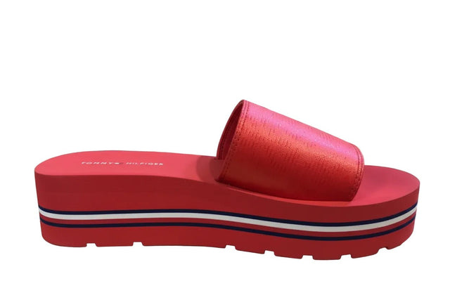 TOMMY HILFIGER Women's Nanoi Sport Sandal SLW69 - Runner
