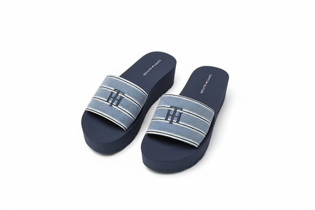 TOMMY HILFIGER Women’s Slide Sandals – Stylish and Comfortable Platform SLW90 - Runner