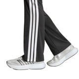 Train Essentials 3 - Stripes Flared Leggings - Runner