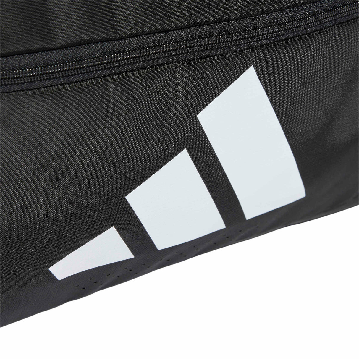 TRAINING DEFENDER DUFFLE BAG SMALL - Runner