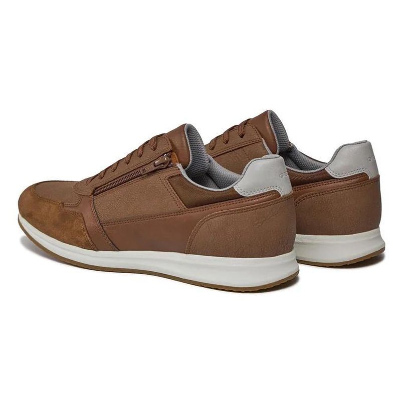 U AVERY B - Runner