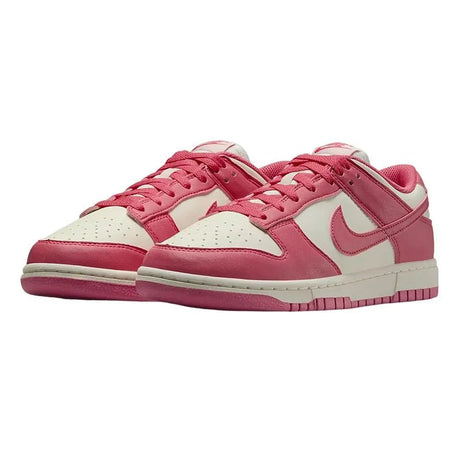 W NIKE DUNK LOW NEXT NATURE - Runner